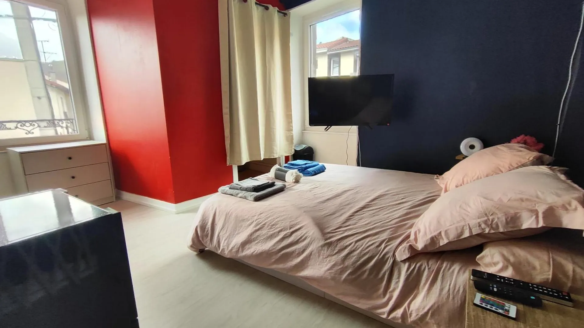 公寓 Jolie Petite Maison De Bourg Sayat 法国
